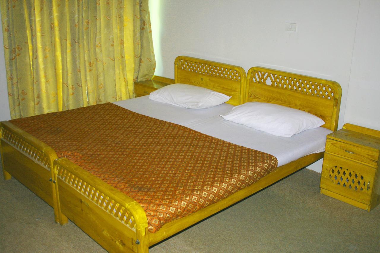 Pine Top Hotels 나란 외부 사진